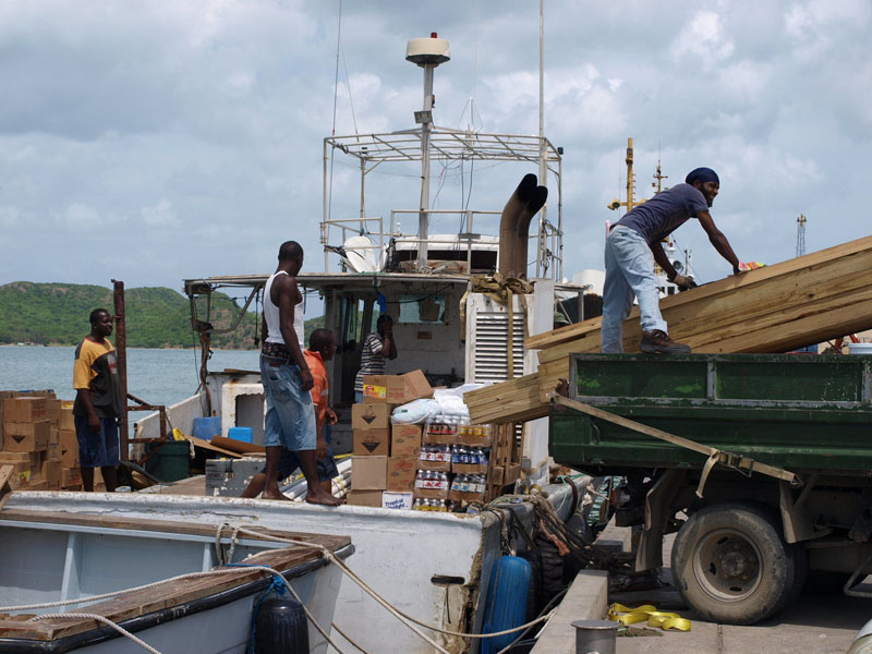 loading the cargo in Antigua